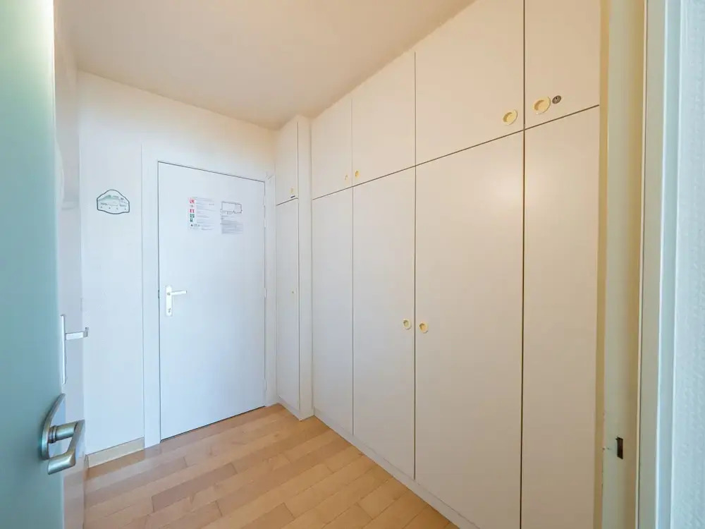 Studio with sea view and parking space