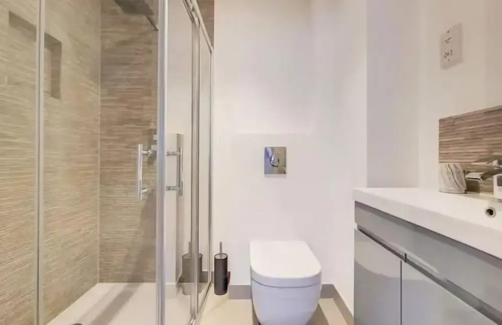 Flat 2 Victoria Grove