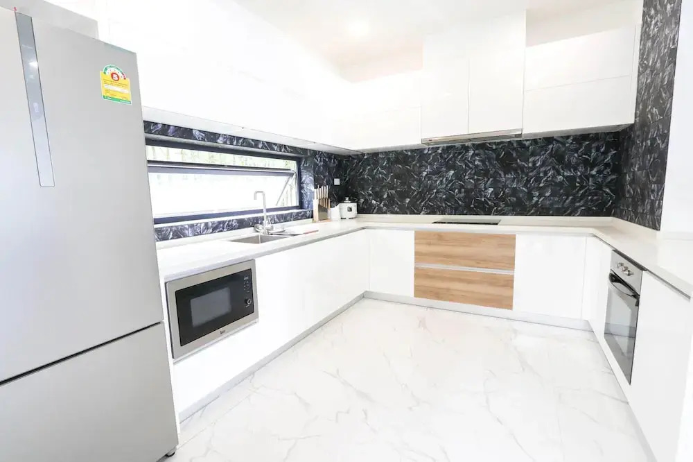 Private Pool Villa in Central Pattaya - Palmc9