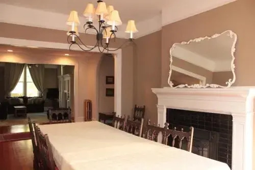 Robert Porter House Inn