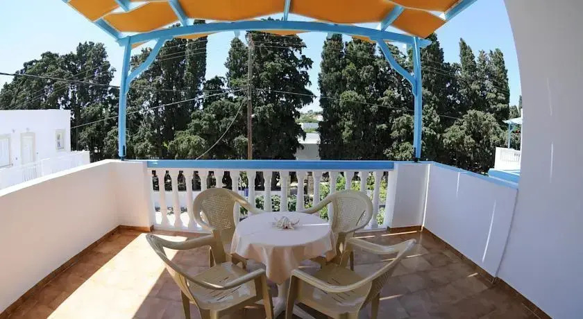Effies Apartments