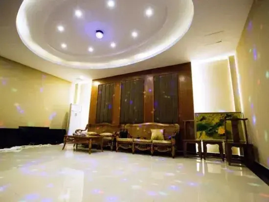 Luyi Resort Hotel