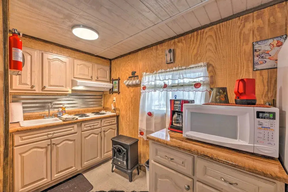 Pet-friendly Cloudcroft Cabin w/ Forest Views!