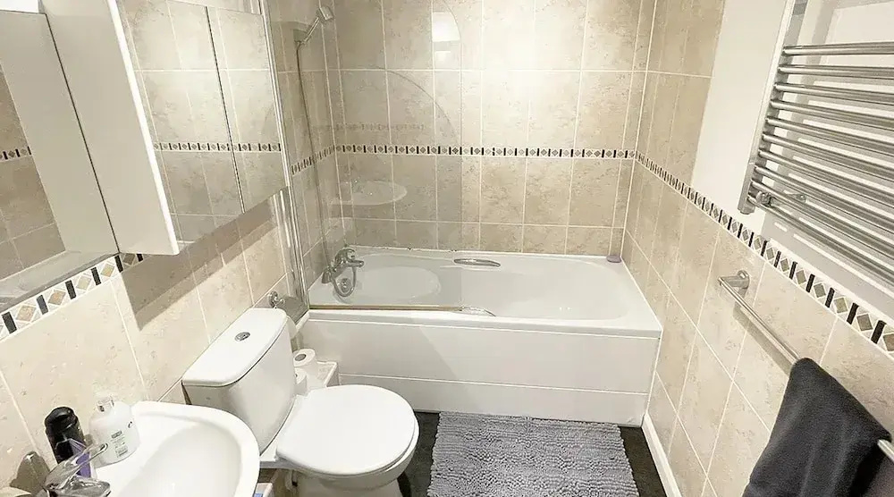 Continental Apartments 2-bed Apartment Farnborough