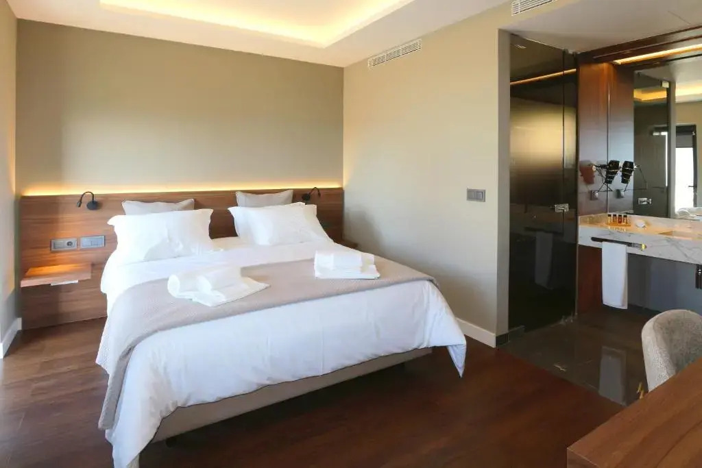Beautiful Calheta Villa Villa Bella Vita 3 Bedrooms Stunning Sea Views