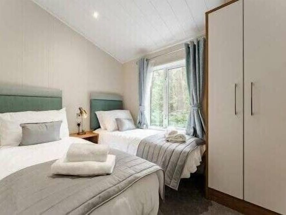 Guelder Rose Lodge - Kelling Heath Holiday Park - 22249