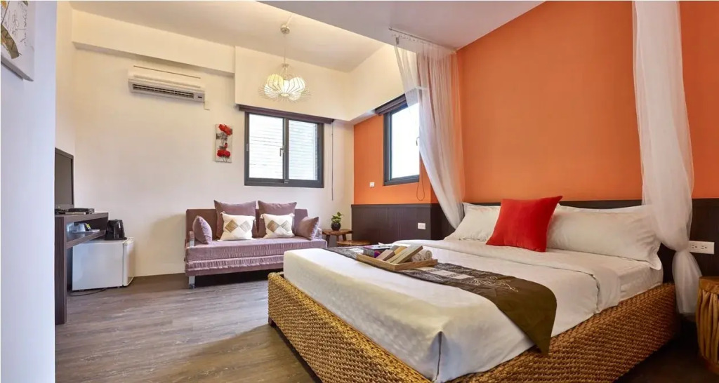 East Runnel Villa Young