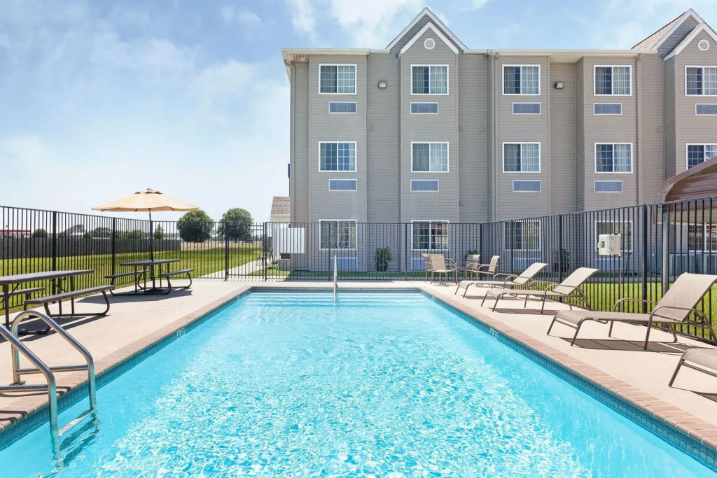 Studio 6 Suites Breaux Bridge, LA