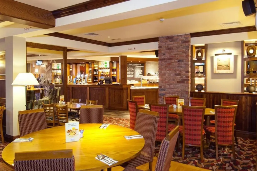 Premier Inn Swansea North