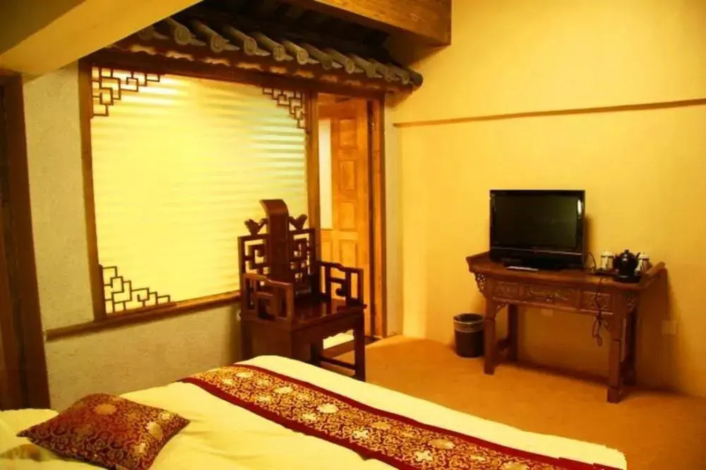 Revel in Lijiang Inn
