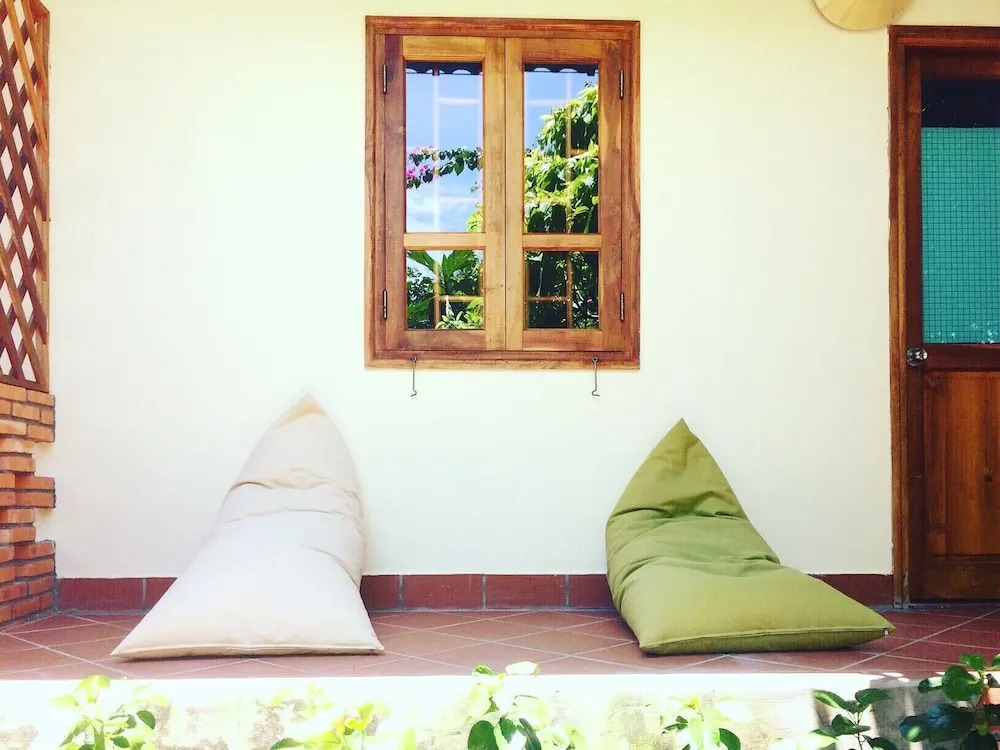 Alyssa's Garden Home