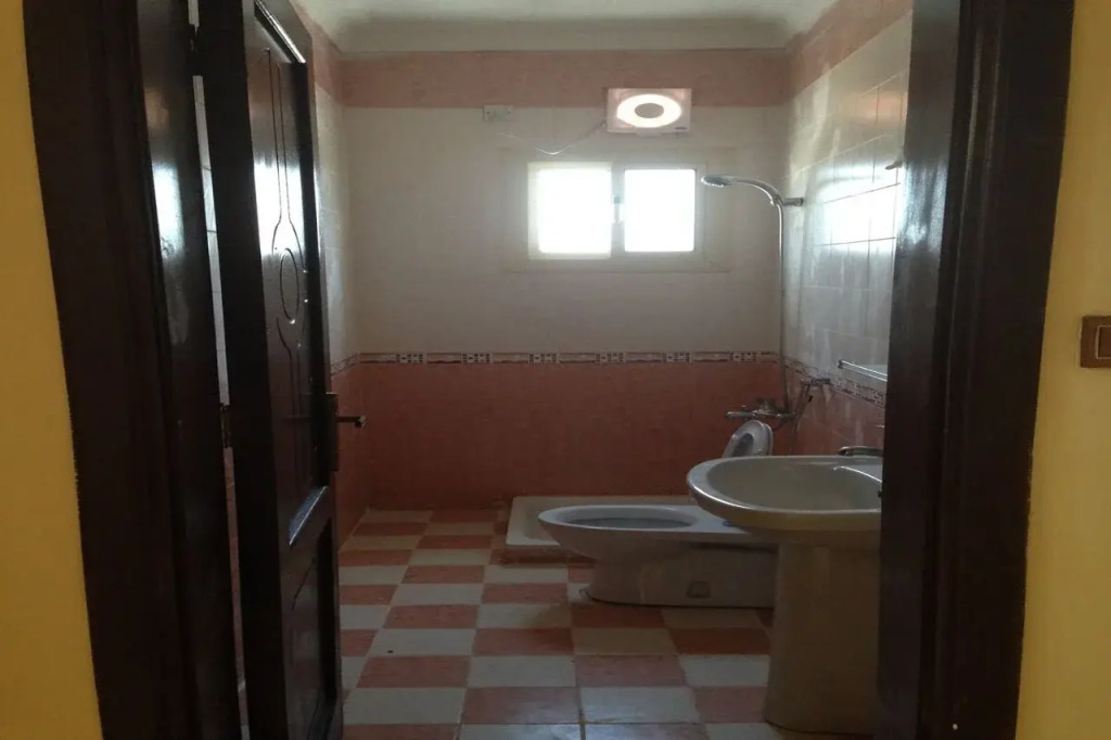 Al Eairy Furnished Apartments Tabuk 2