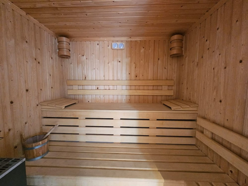 Chez Alice Sauna 4pers - La Cite des Electriciens