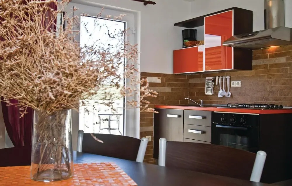 Beautiful Home in Crna Punta With Wifi and 2 Bedrooms