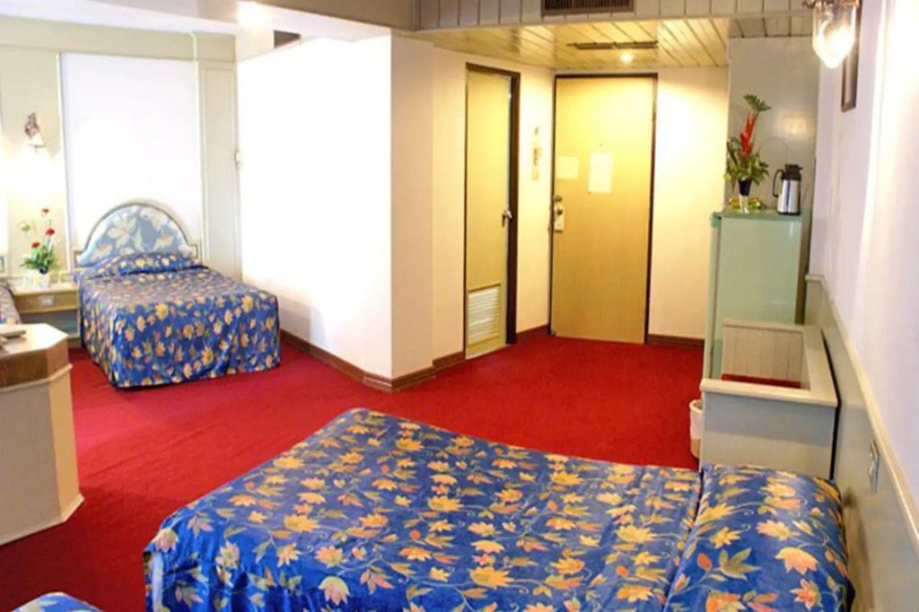 Royal Palace Hotel