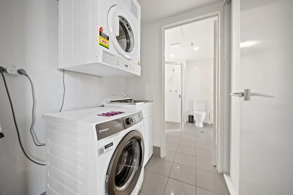 Glorious Central Canberra 1-bed With Pool & Sauna