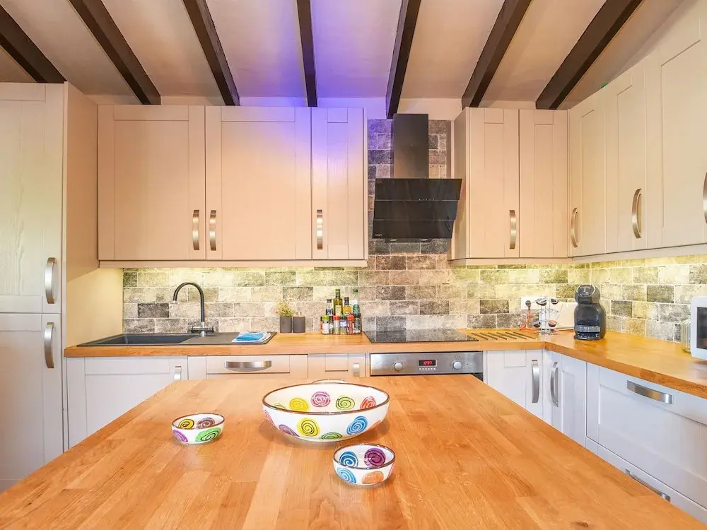 Beautiful 8-person Villa in Moraira, Near Centre, sea and Beach, Very Nicely Furnished