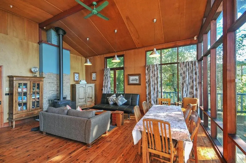 Sidneys Retreat