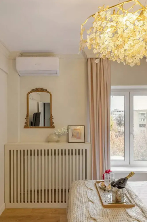 Parisian-Inspired 1BR in the Heart of Bucharest - Balcony, AC & Fully Equipped