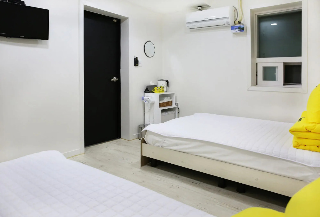 24 Guesthouse Yeosu