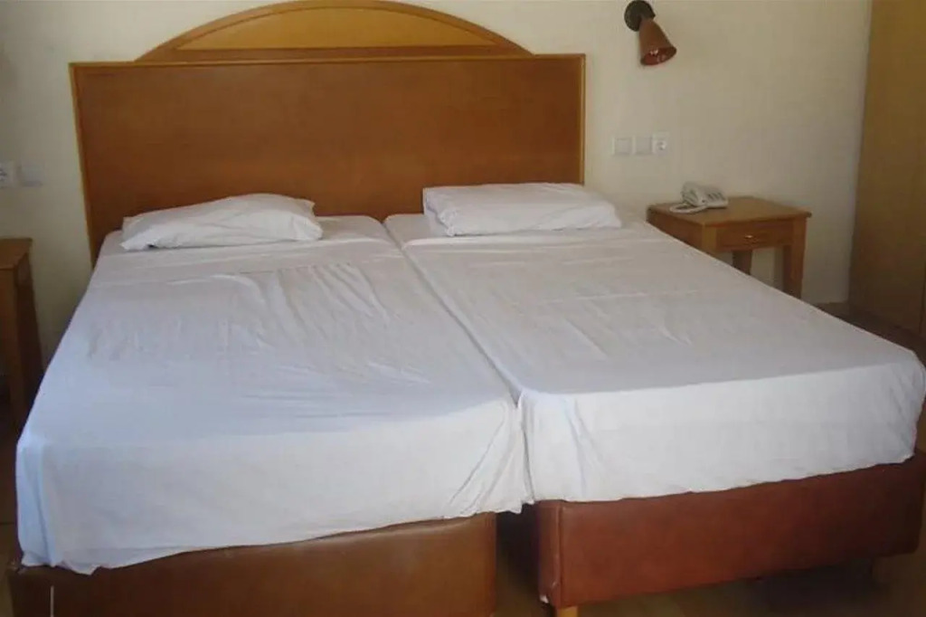 Finas Hotel