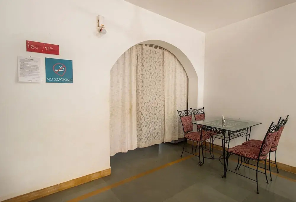OYO Rooms Behind Nikhil Wines Calangute