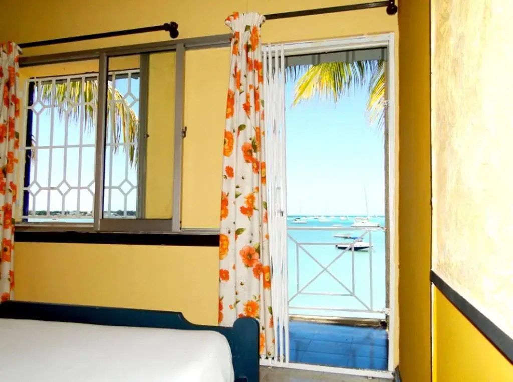 Apartment with 2 Bedrooms in Grand Baie, with Wonderful Sea View, Enclosed Garden And Wifi - 10 M From the Beach