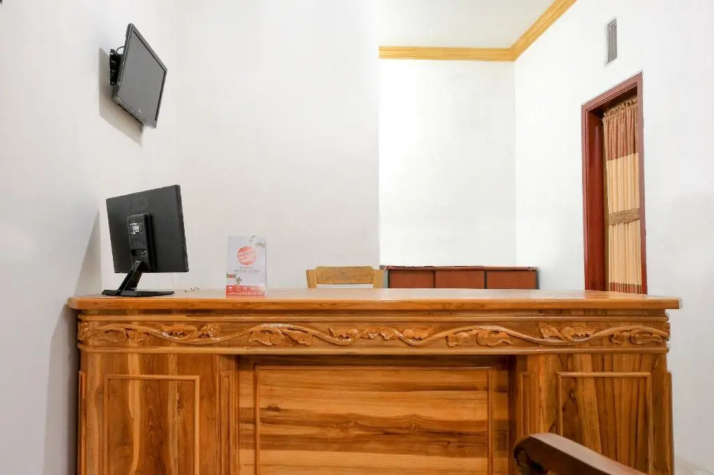 Hotel O D&a Guesthouse Syariah And Rent Car