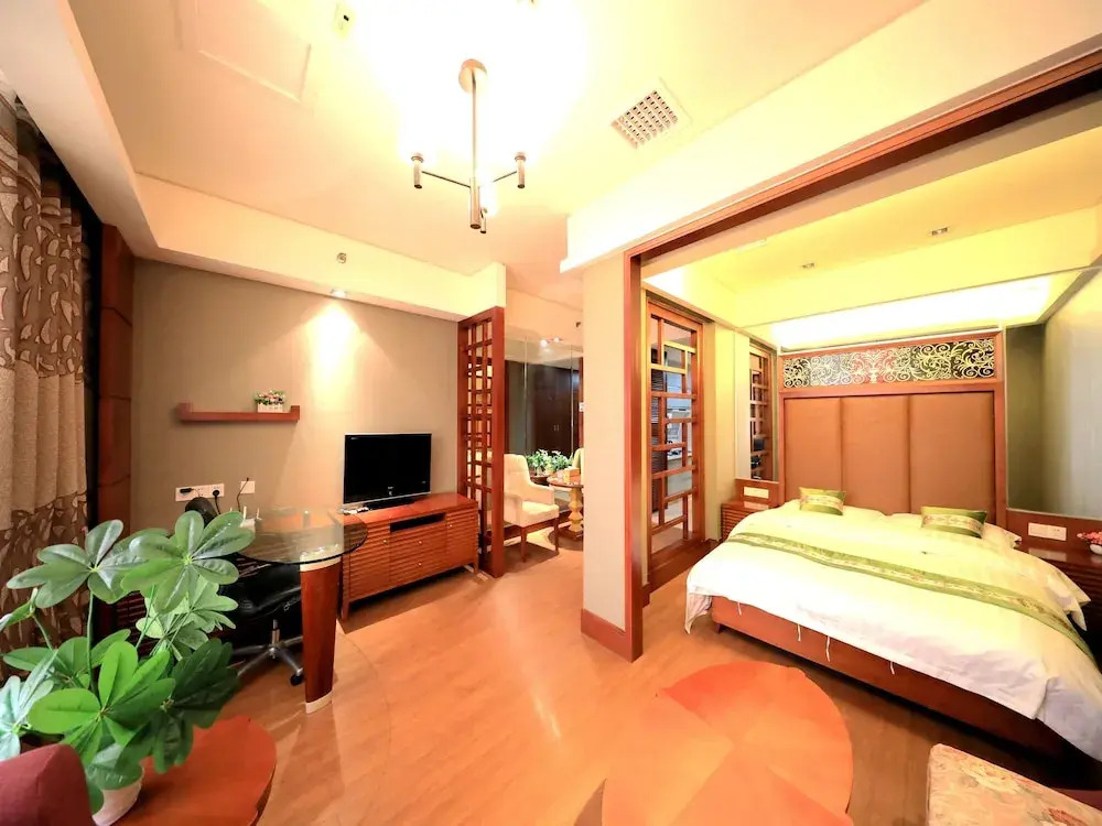 Nanchang Binjiang Holiday Apartment