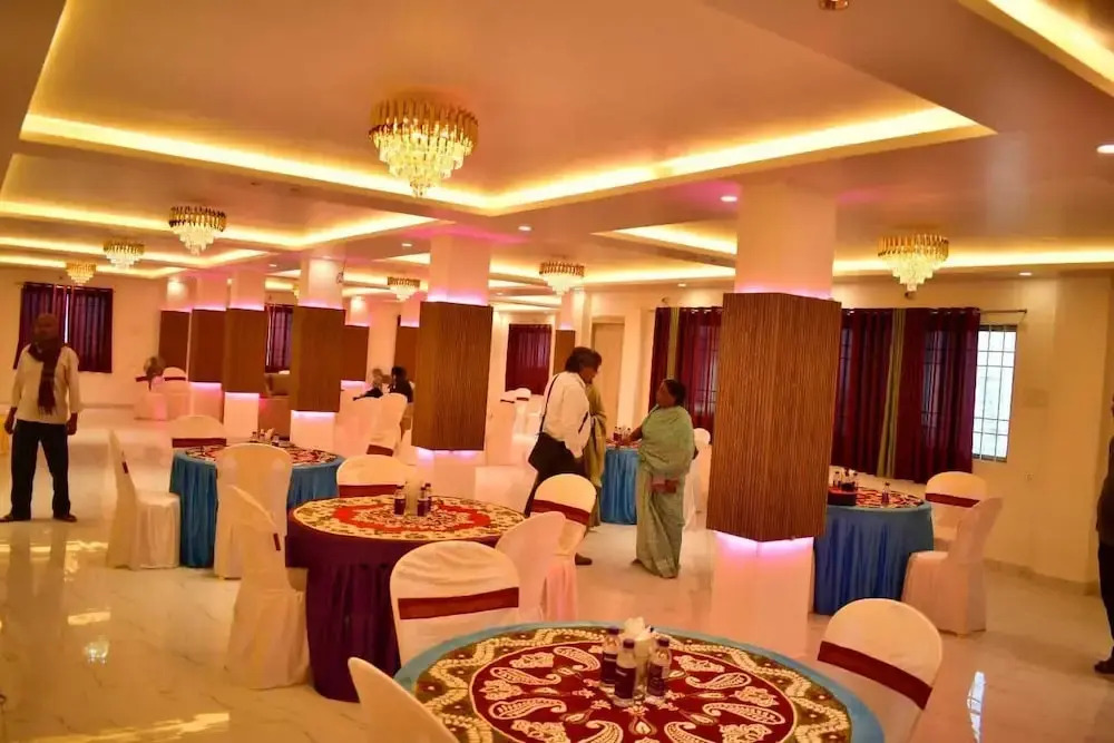 Sagar Luminoire Hotel