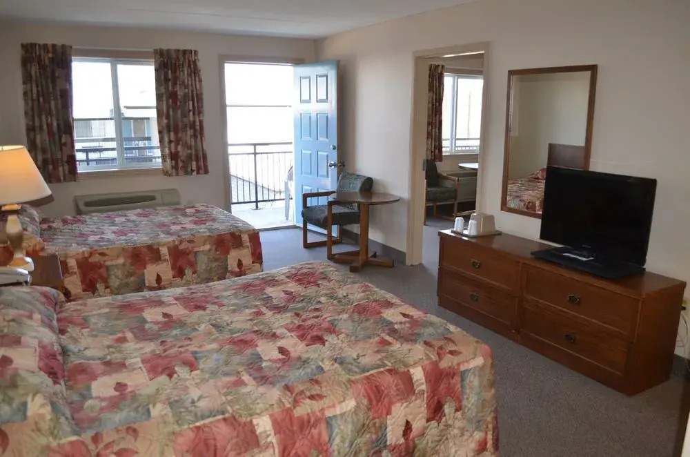 Americas Best Value Chalet Inn and Suites Niagara Falls
