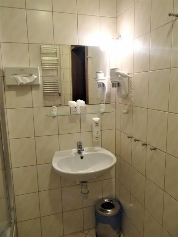 Grot Hotel