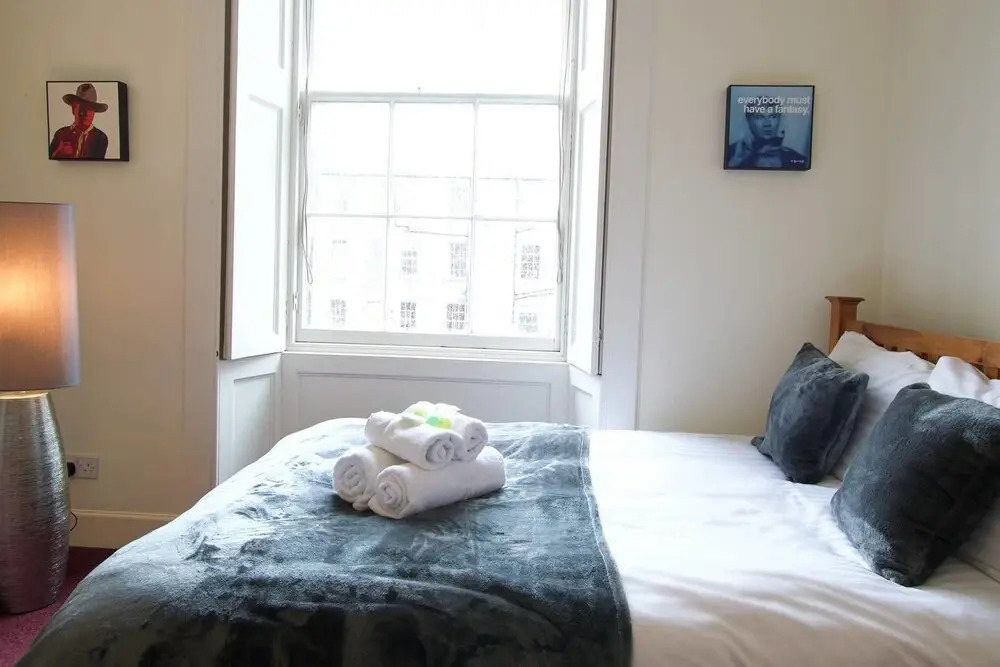Old Town Castle Terrace 3 Bedroom Apartment