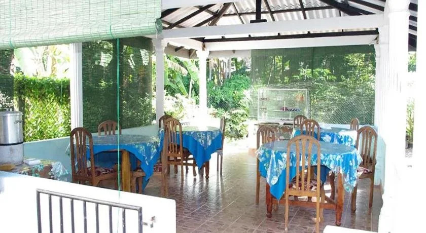 Dimuthu Tour Inn