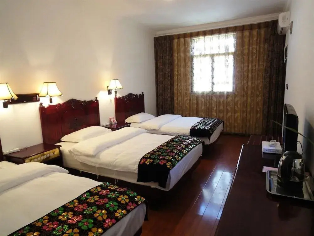 Dali Four Season Flower Inn