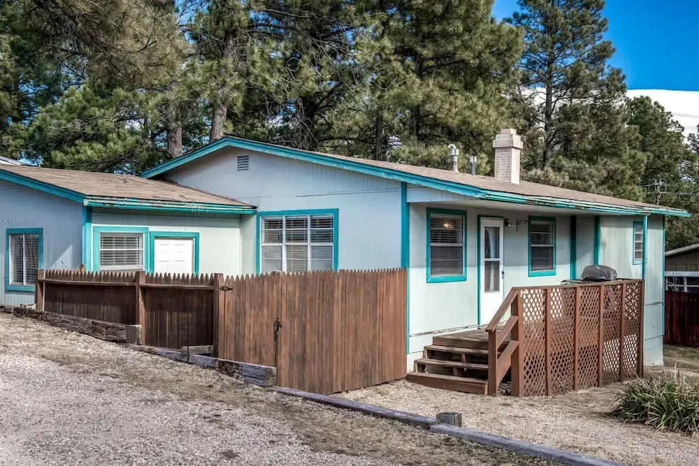 101 Sierra Mountain Cabin - Three Bedroom Cabin
