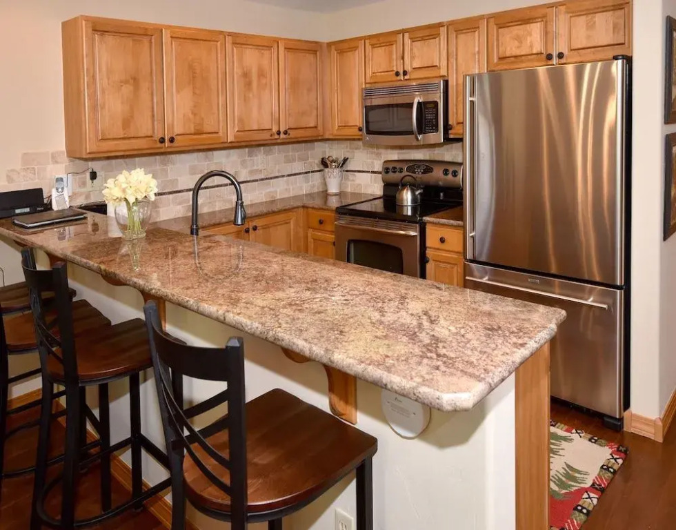 Aspenwood 311 2 Bedroom Condo by RedAwning