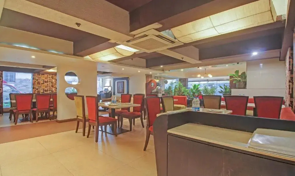 Dee Empresa Hotel