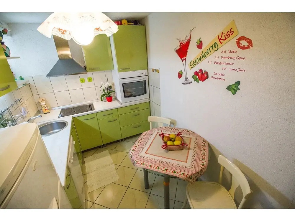 Apartment With one Bedroom in Split, With Enclosed Garden and Wifi - 500 m From the Beach