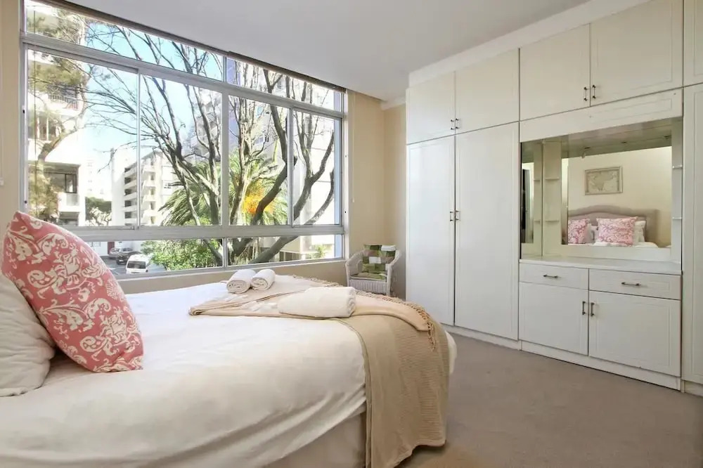 Berkeley Square Apartment