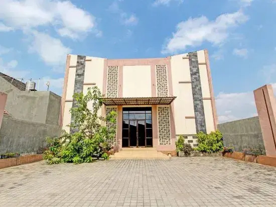 RedDoorz Syariah near Masjid Al-Aqsha Klaten