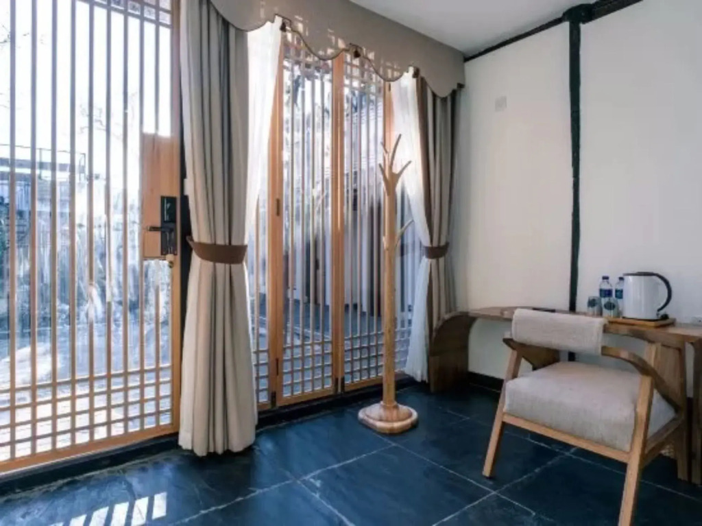 Dengfeng Qingjing Courtyard Hotel