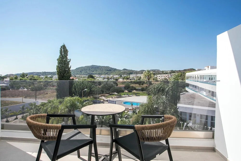 Vanik Suites