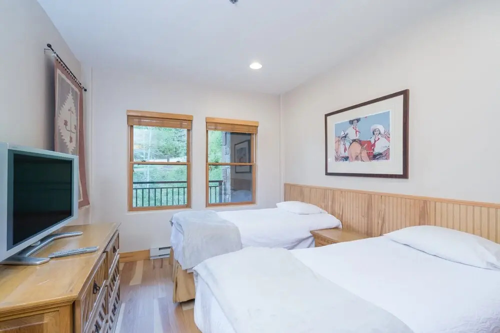 Bear Creek Lodge 305 3 Bedroom Condo by Alpine Lodging Telluride