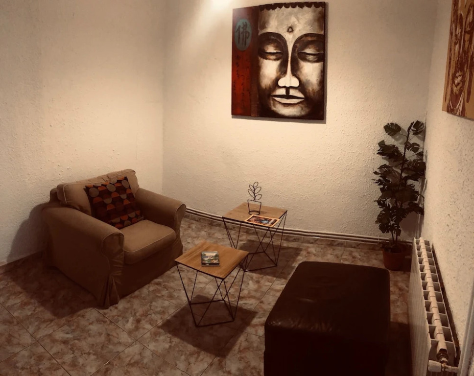 YOUTH HOSTEL - Central and Basic Drassanes