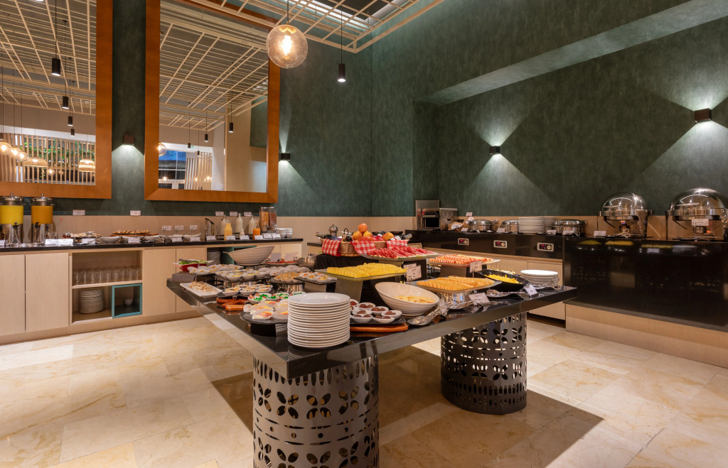 Holiday Inn Bogota Airport by IHG