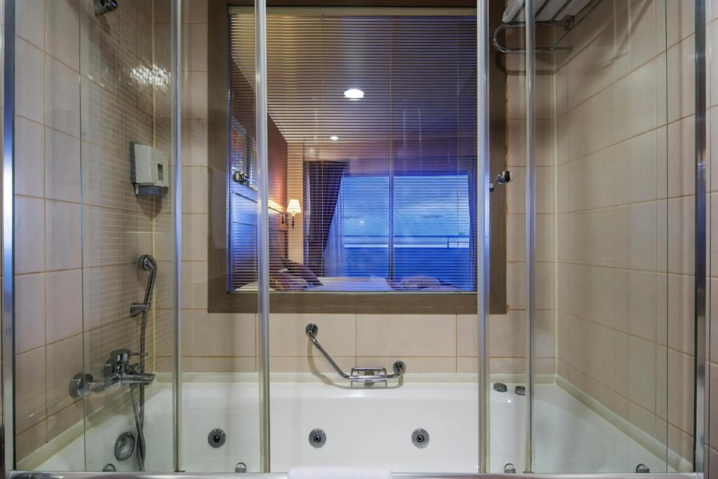 Alba Royal Hotel