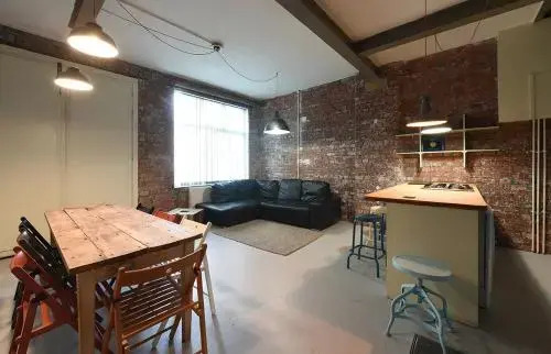 Mason Street Apartment Sleeps 16