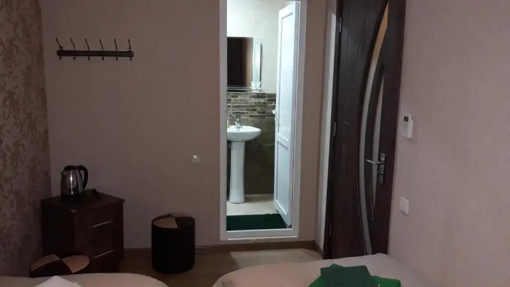 MANGO Guesthouse