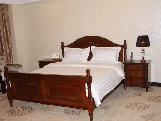 Lanyi Holiday Hotel